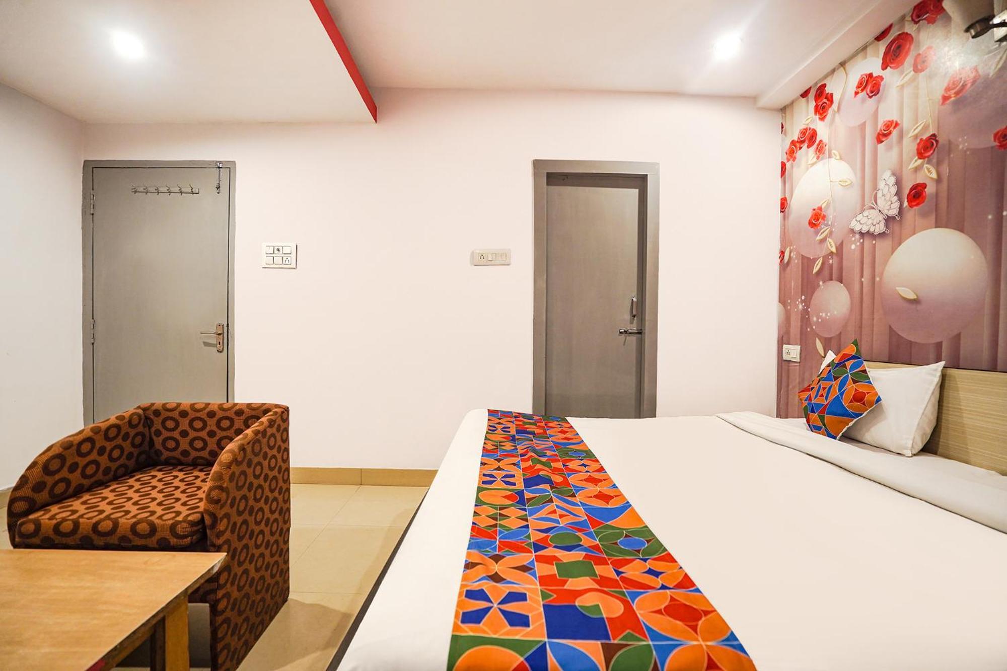 Fabexpress R Inn - Nr Prayagraj Railway Station Muthiganj Eksteriør billede