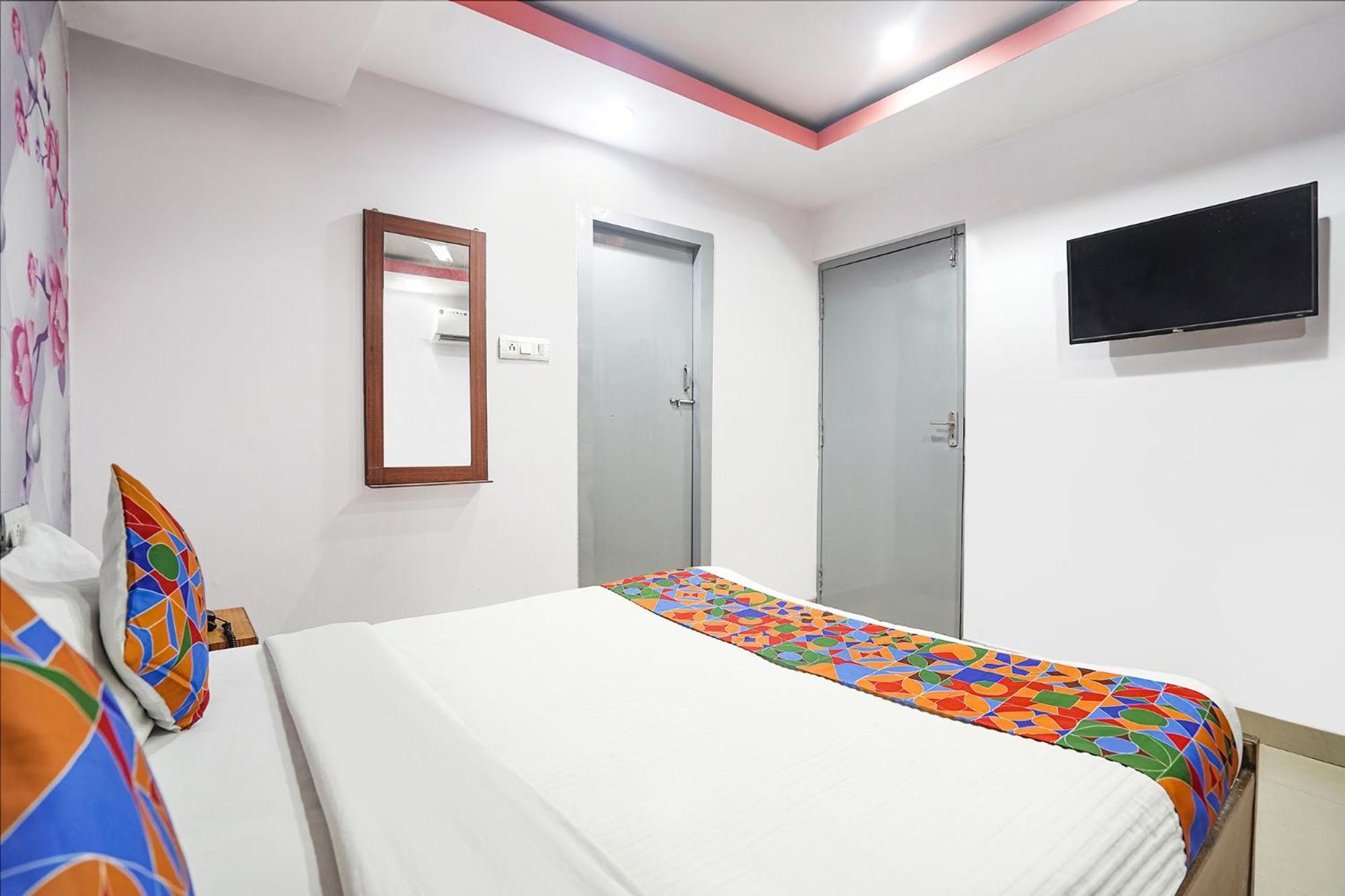 Fabexpress R Inn - Nr Prayagraj Railway Station Muthiganj Eksteriør billede